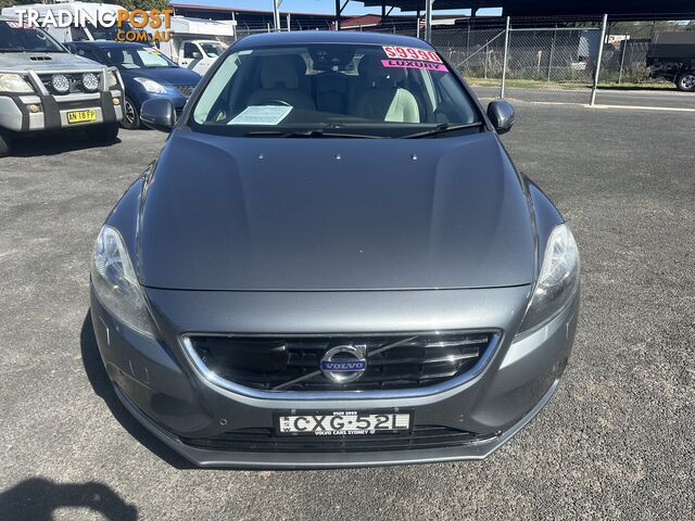 2015 VOLVO V40 D4 LUXURY M MY15 HATCH, 5 DOORS, 5 SEATS - photo 3 of 17
