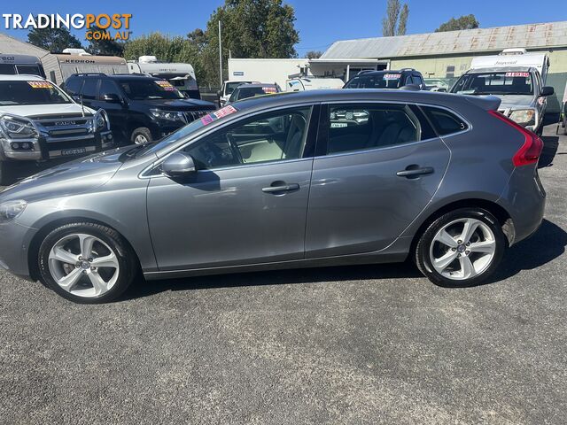 2015 VOLVO V40 D4 LUXURY M MY15 HATCH, 5 DOORS, 5 SEATS - photo 5 of 17