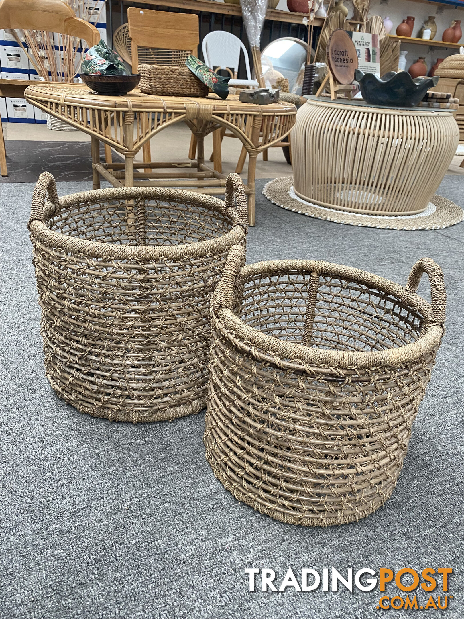 Round Rattan Basket / Tray (Set of 2)