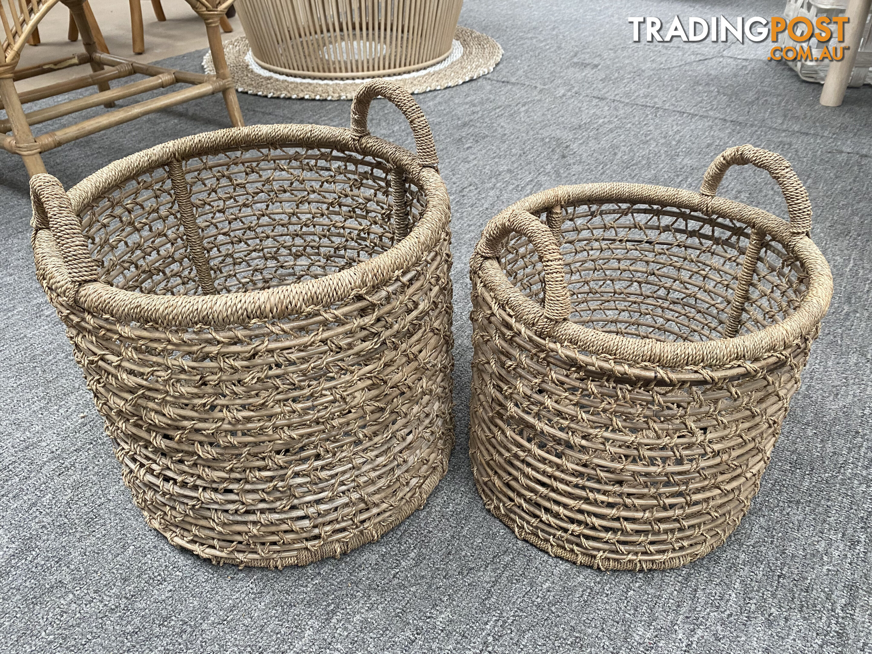 Round Rattan Basket / Tray (Set of 2)