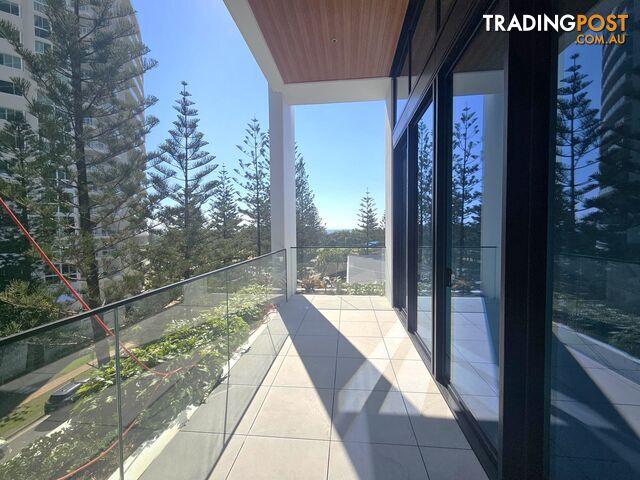 201 8 George Avenue Broadbeach QLD 4218