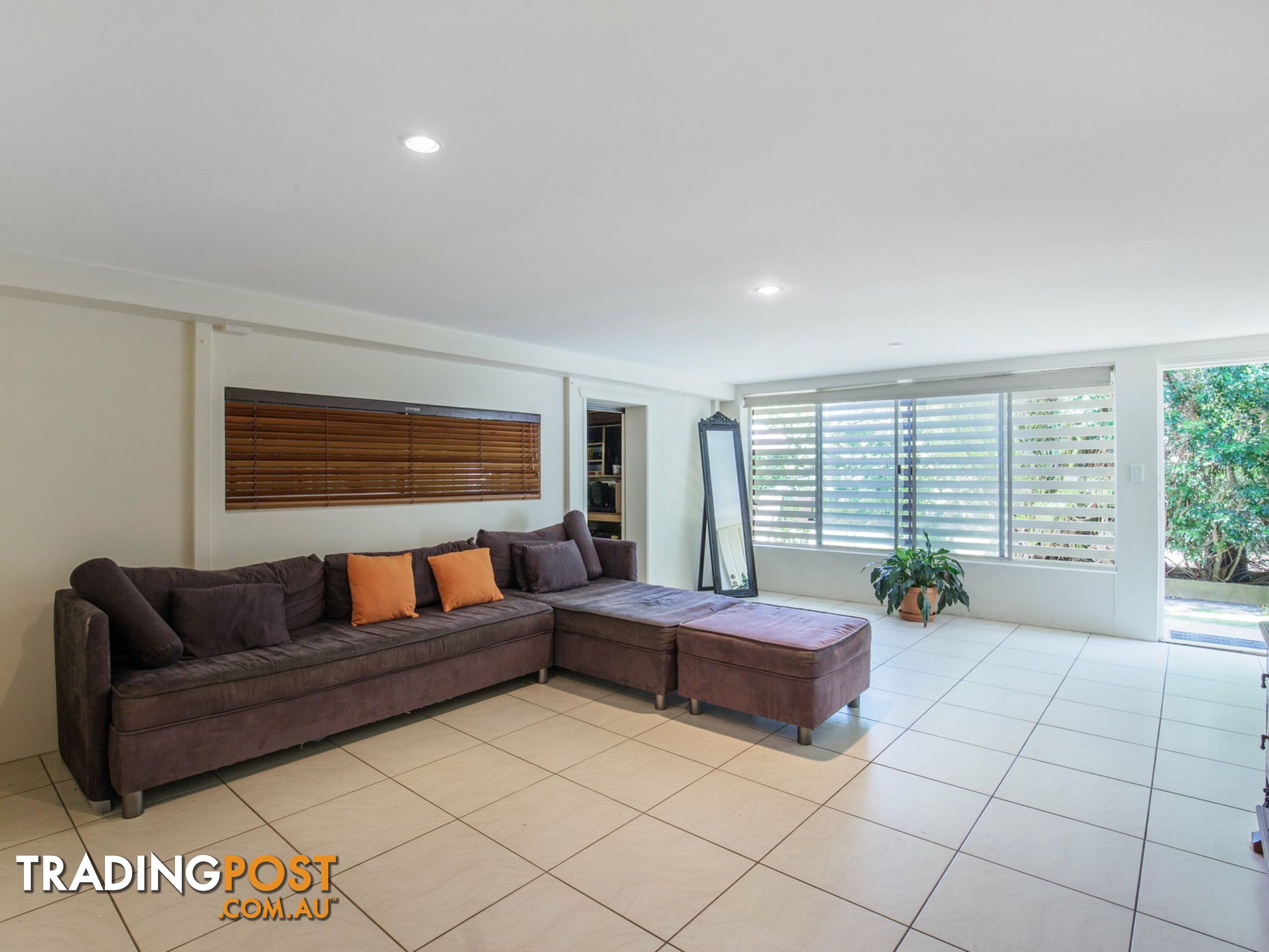 80 Monaco St BROADBEACH WATERS QLD 4218