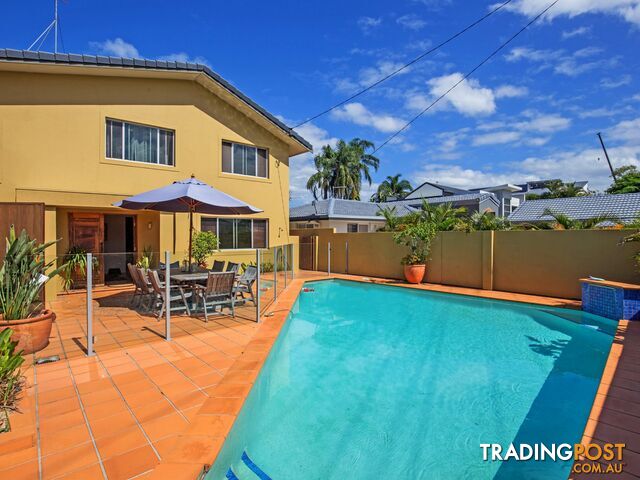 80 Monaco St BROADBEACH WATERS QLD 4218