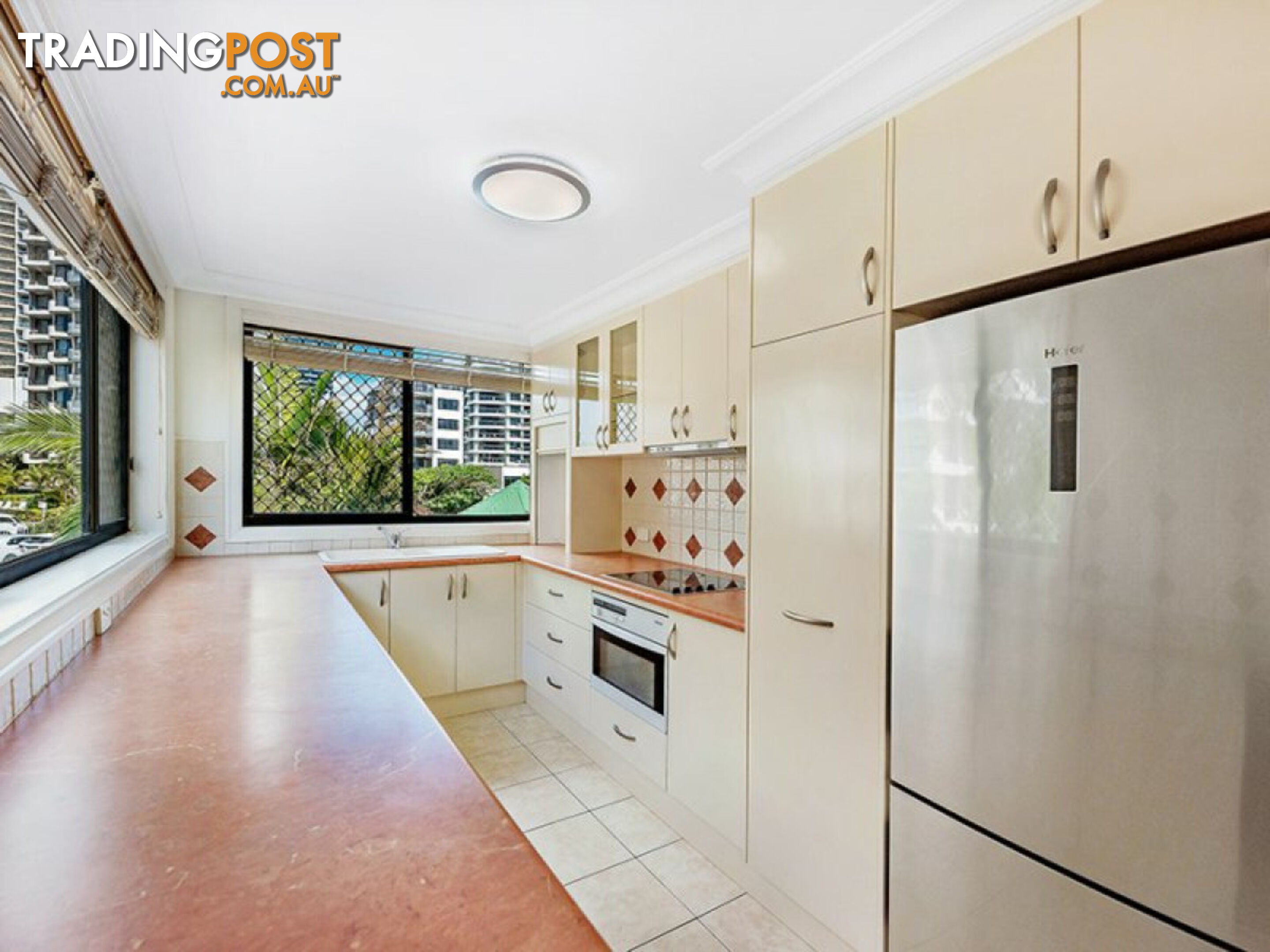 8 8 Queensland Avenue Broadbeach QLD 4218