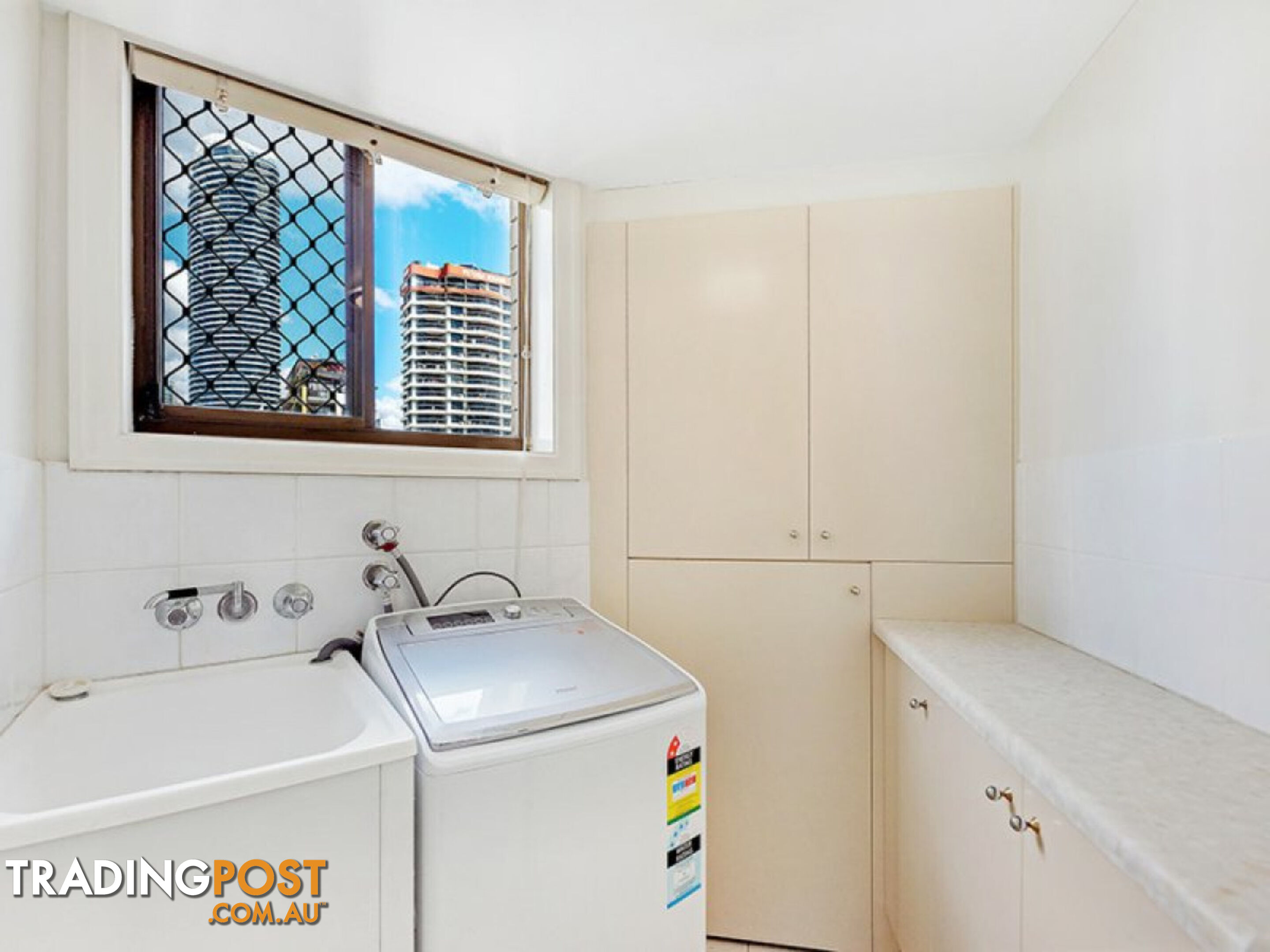 8 8 Queensland Avenue Broadbeach QLD 4218