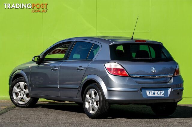 2004  Holden Astra CDX AH Hatchback - photo 3 of 20