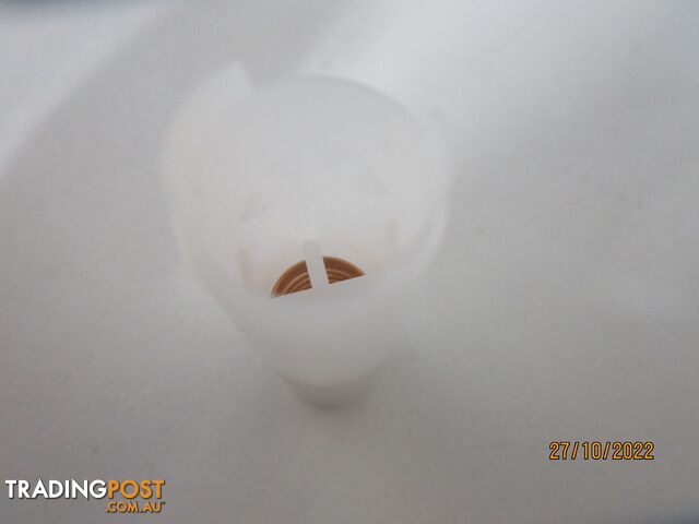 WHALE 1/2" PLASTIC IN LINE NON-RETURN VALVE - photo 2 of 4