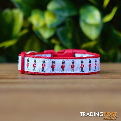 Beefeaters Dog Collar - Hand Made by The Bark Side - TBSBEEXSRED - photo 3 of 9