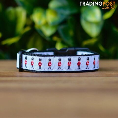 Beefeaters Dog Collar - Hand Made by The Bark Side - TBSBEESMLBLK - photo 2 of 9