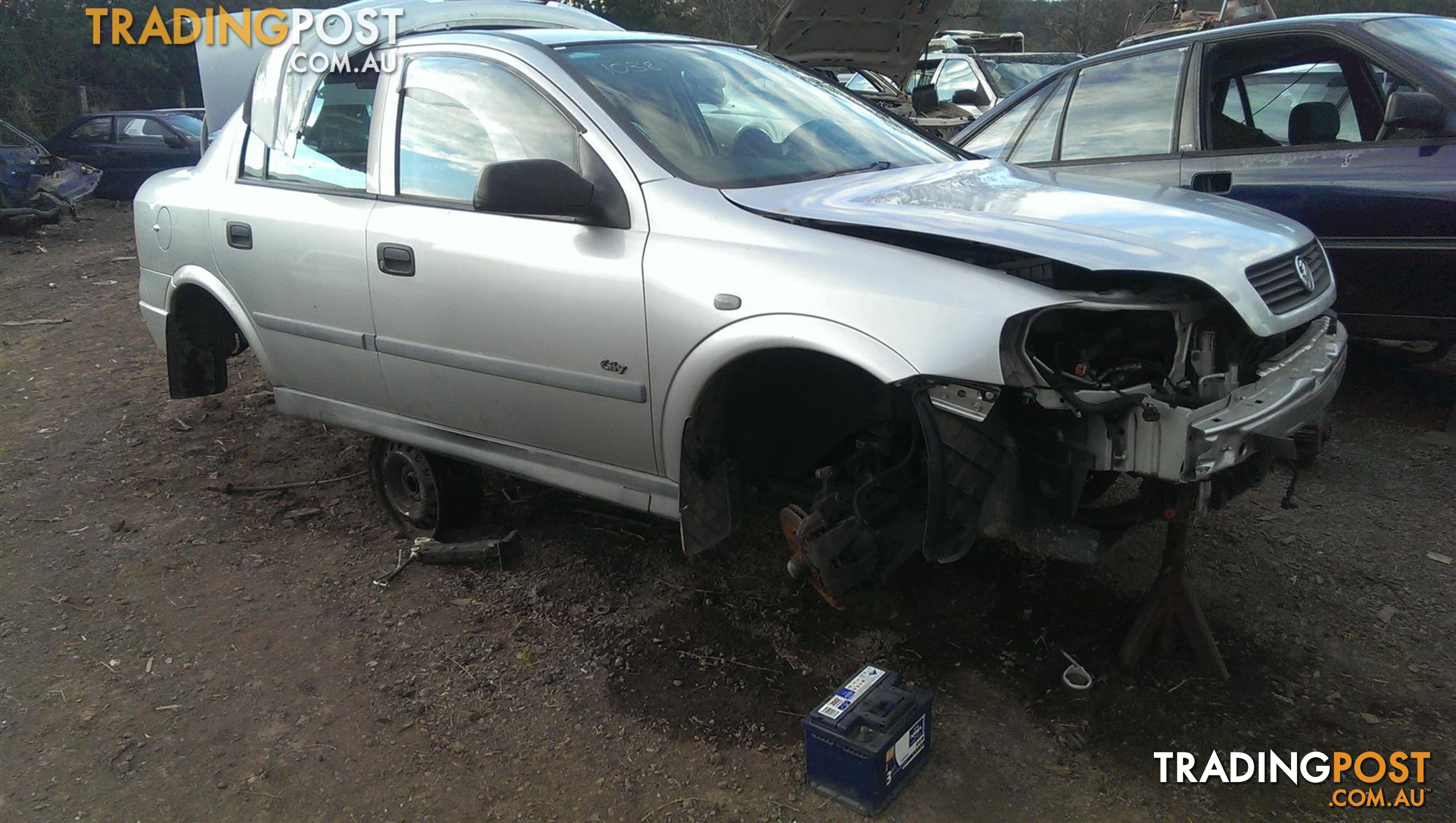 2000 Holden Astra TS 4Dr Sedan Auto 1.8 petrol GEAR LEVER