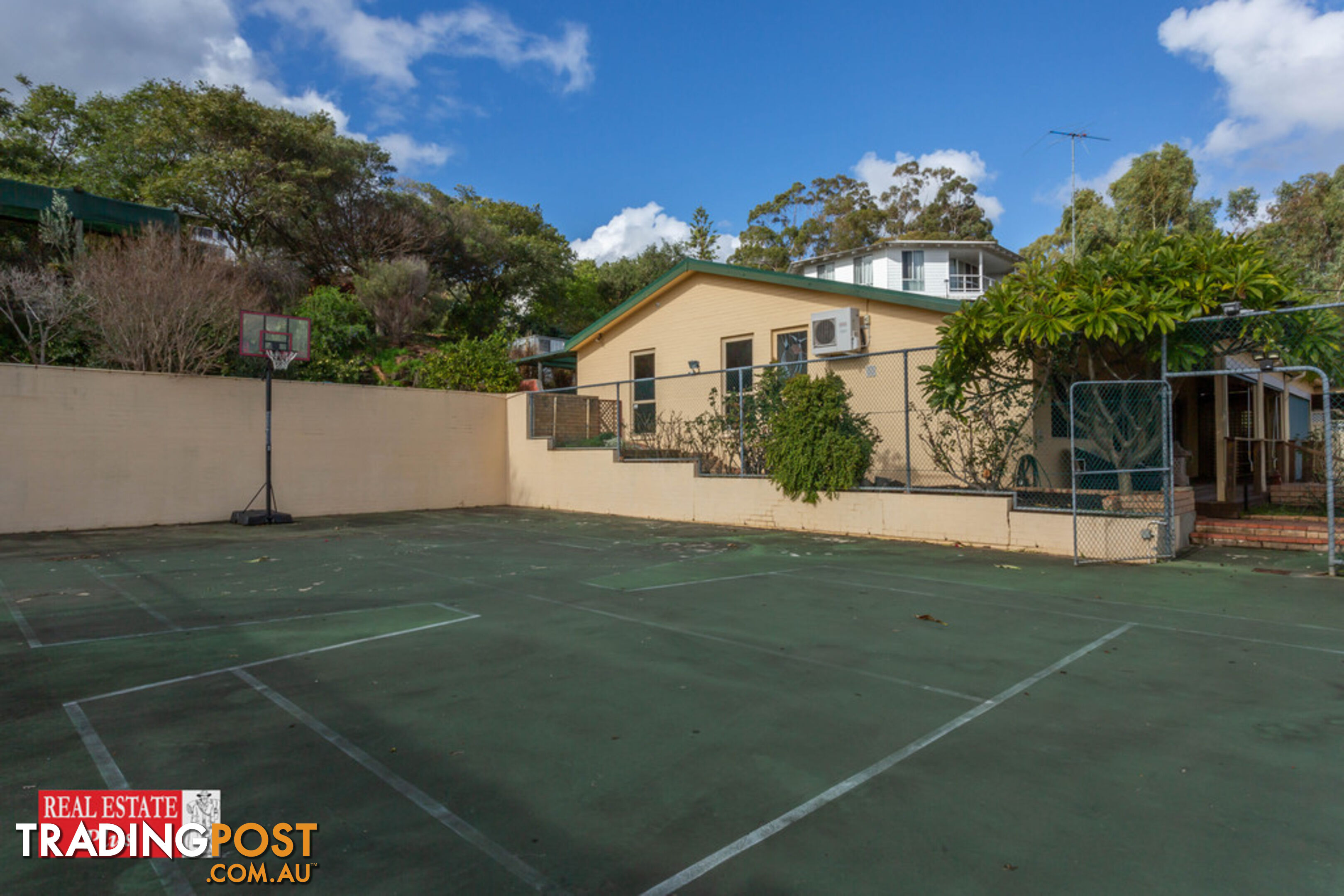 86 Swan View Road SWAN VIEW WA 6056