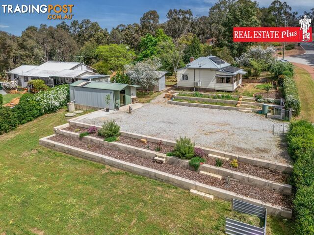 11 Wade Street WOOROLOO WA 6558
