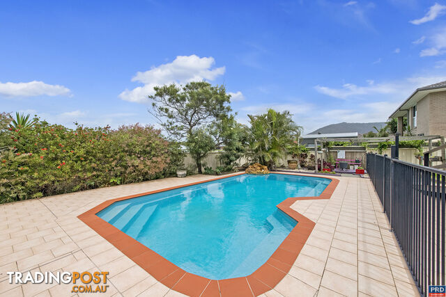 12 Prince of  Wales Drive DUNBOGAN NSW 2443