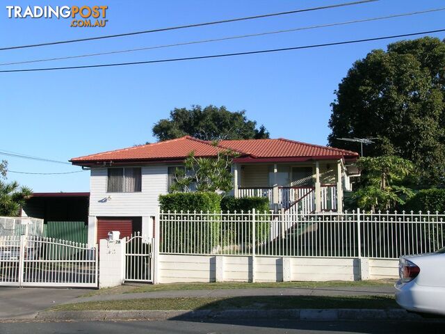 28 Ashton Street KINGSTON QLD 4114