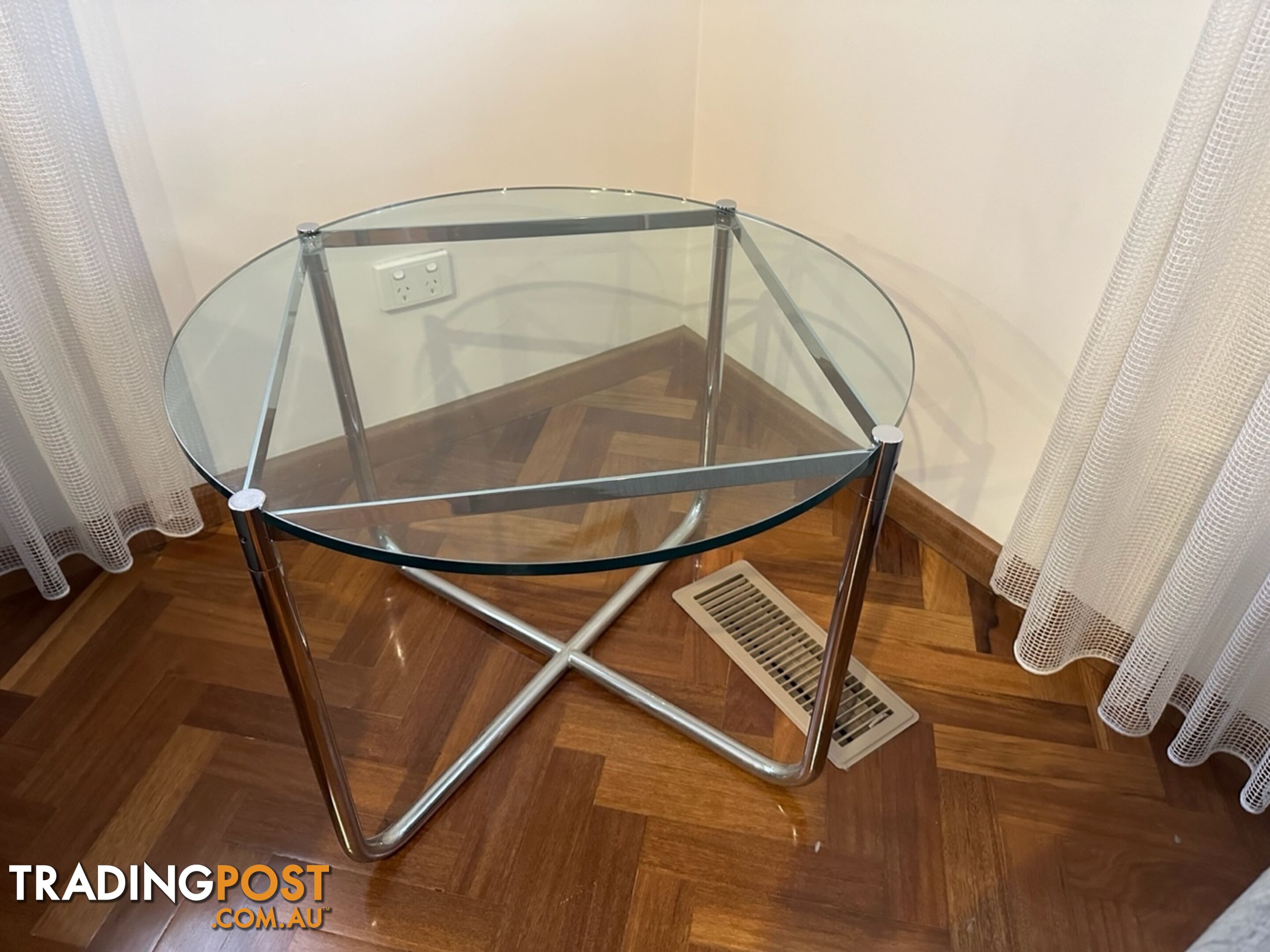 Coffee/Side Table (glass)