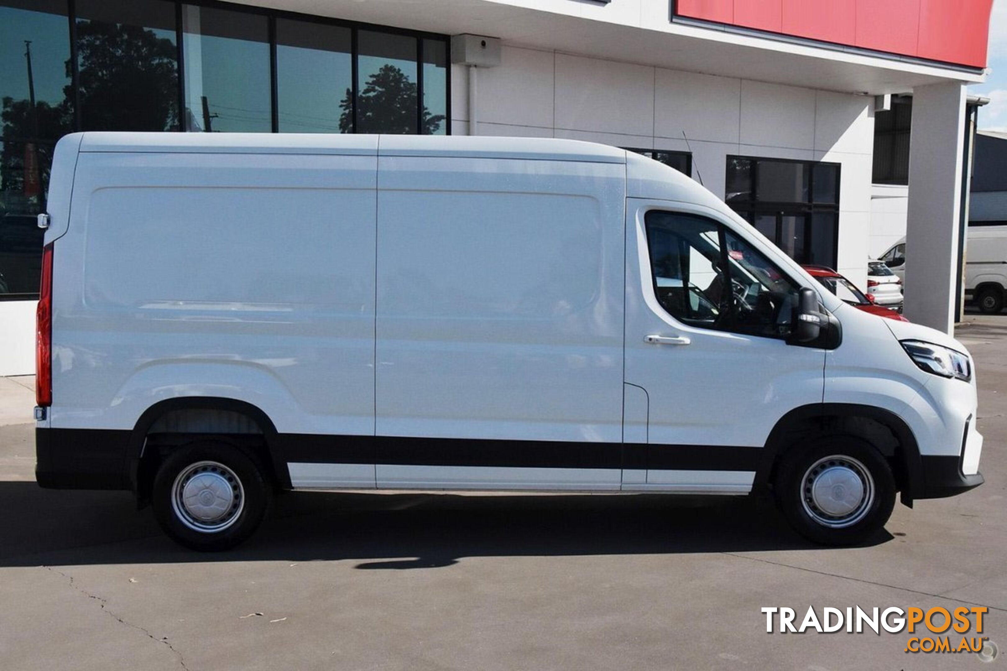 2024 LDV DELIVER-9 2883789  LONG WHEELBASE MID ROOF VAN