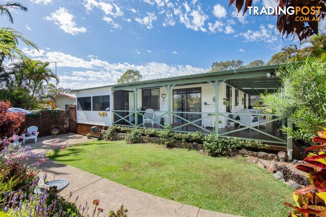 6/8 Hearnes Lake Road, The Pines WOOLGOOLGA NSW 2456