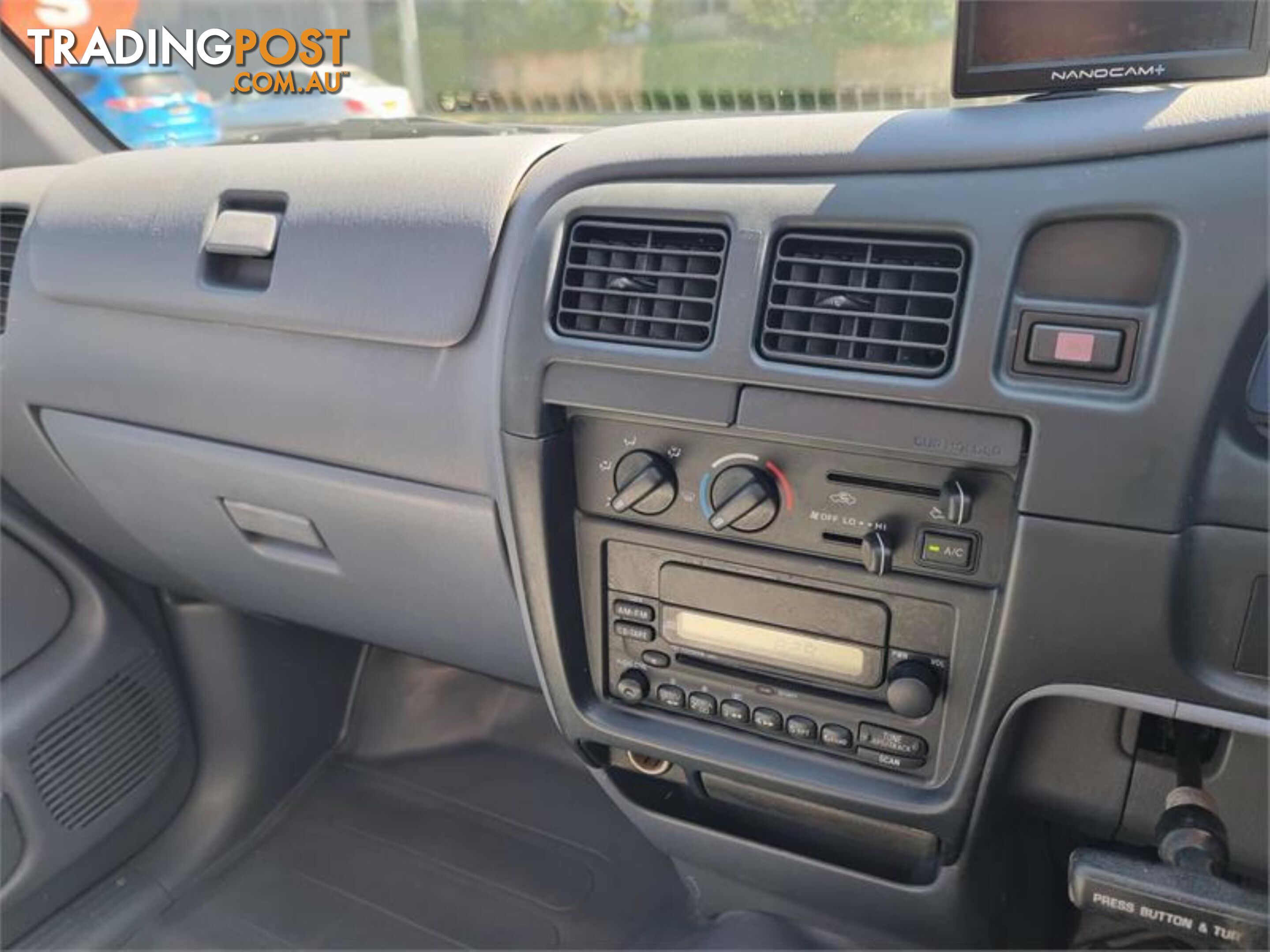 2004 TOYOTA HILUX  RZN149R C/CHAS