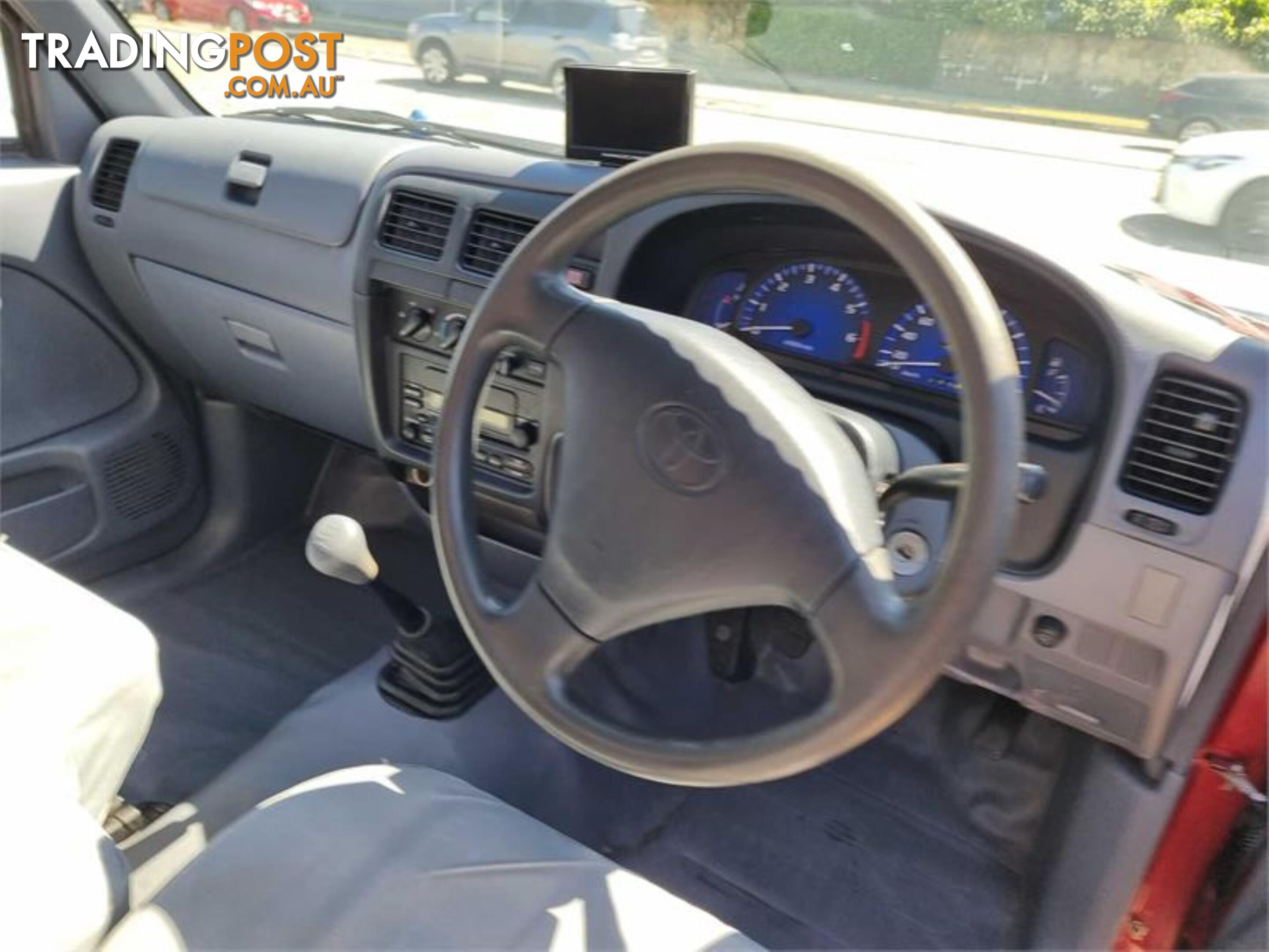 2004 TOYOTA HILUX  RZN149R C/CHAS