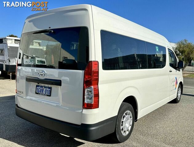2019 TOYOTA HIACE SUPER MINI BUS - photo 2 of 7
