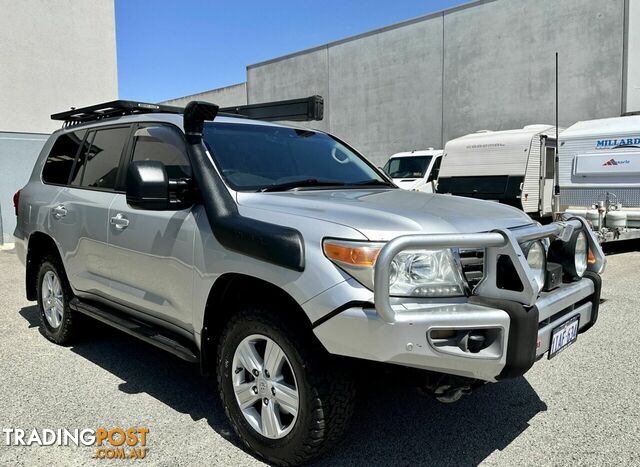 2014 TOYOTA LANDCRUISER VDJ200R  WAGON