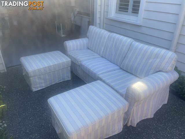 3 seater couch with 2 chaise