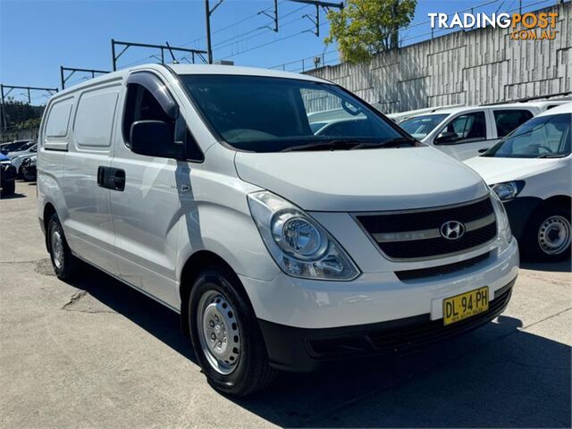 2010 HYUNDAI ILOAD  TQ V VAN