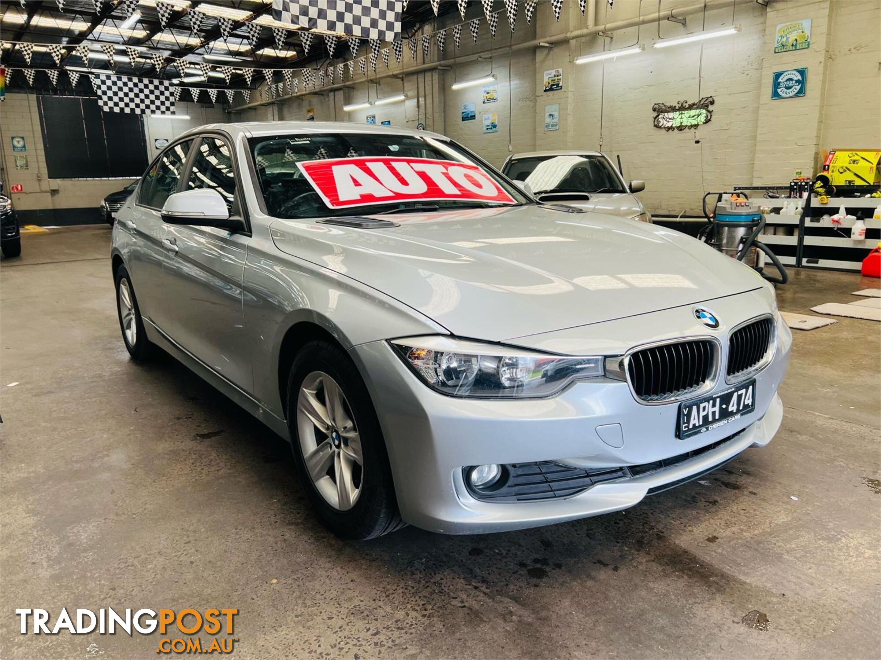 2014 BMW 3 Series 316i F30 MY0813 Sedan