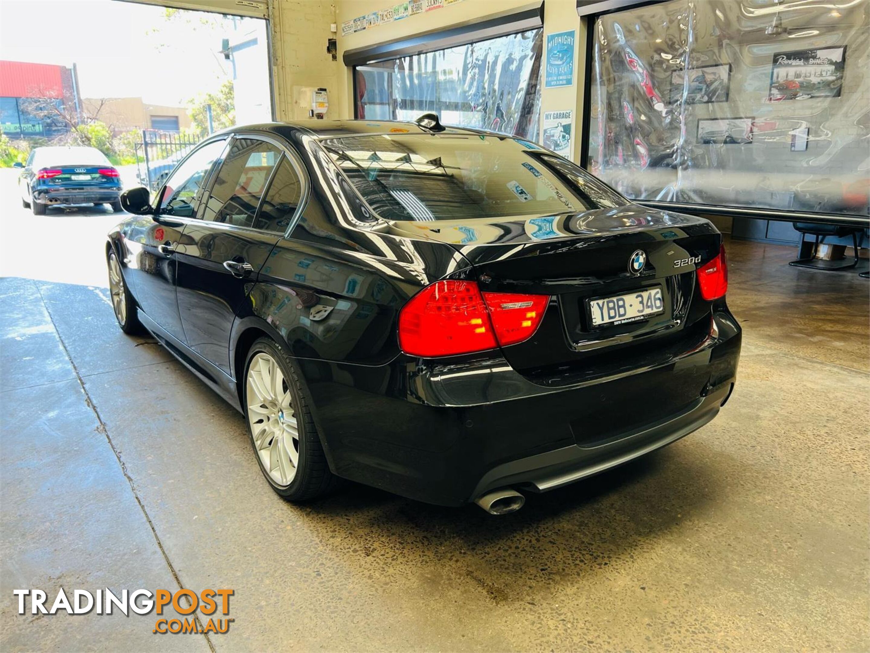 2010 BMW 3 Series 320d Lifestyle E90 MY10.5 Sedan