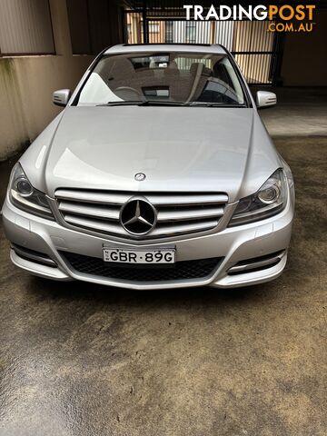 2012 Mercedes-Benz 200 C-Class C200 BlueEfficiency Sedan Automatic