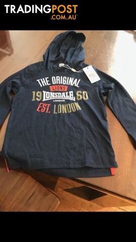 Lonsdale top