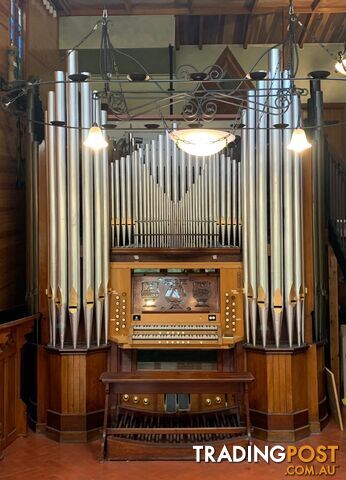 Church Pipe Organ 2m Ped 14 ranks