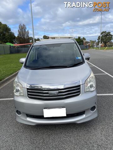 2010 Toyota Noah ZZR70G WELCAB Wagon Automatic