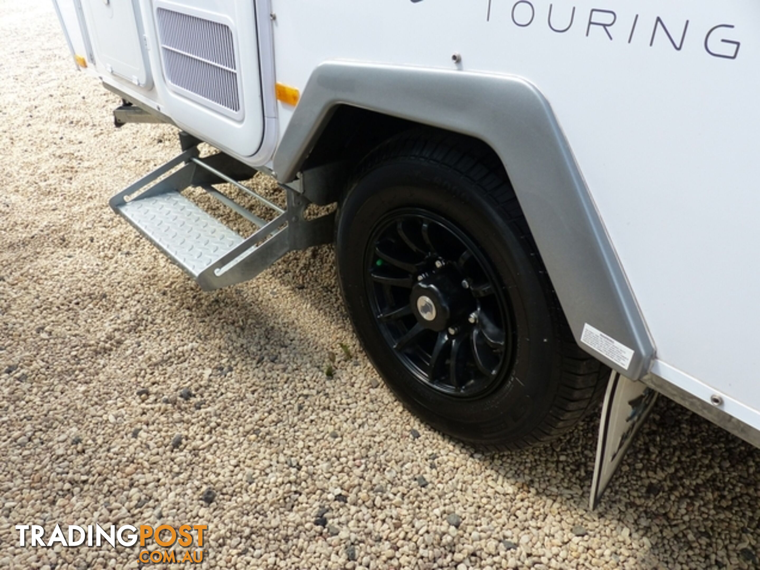 2019  JAYCO LARK   CAMPER TRAILER