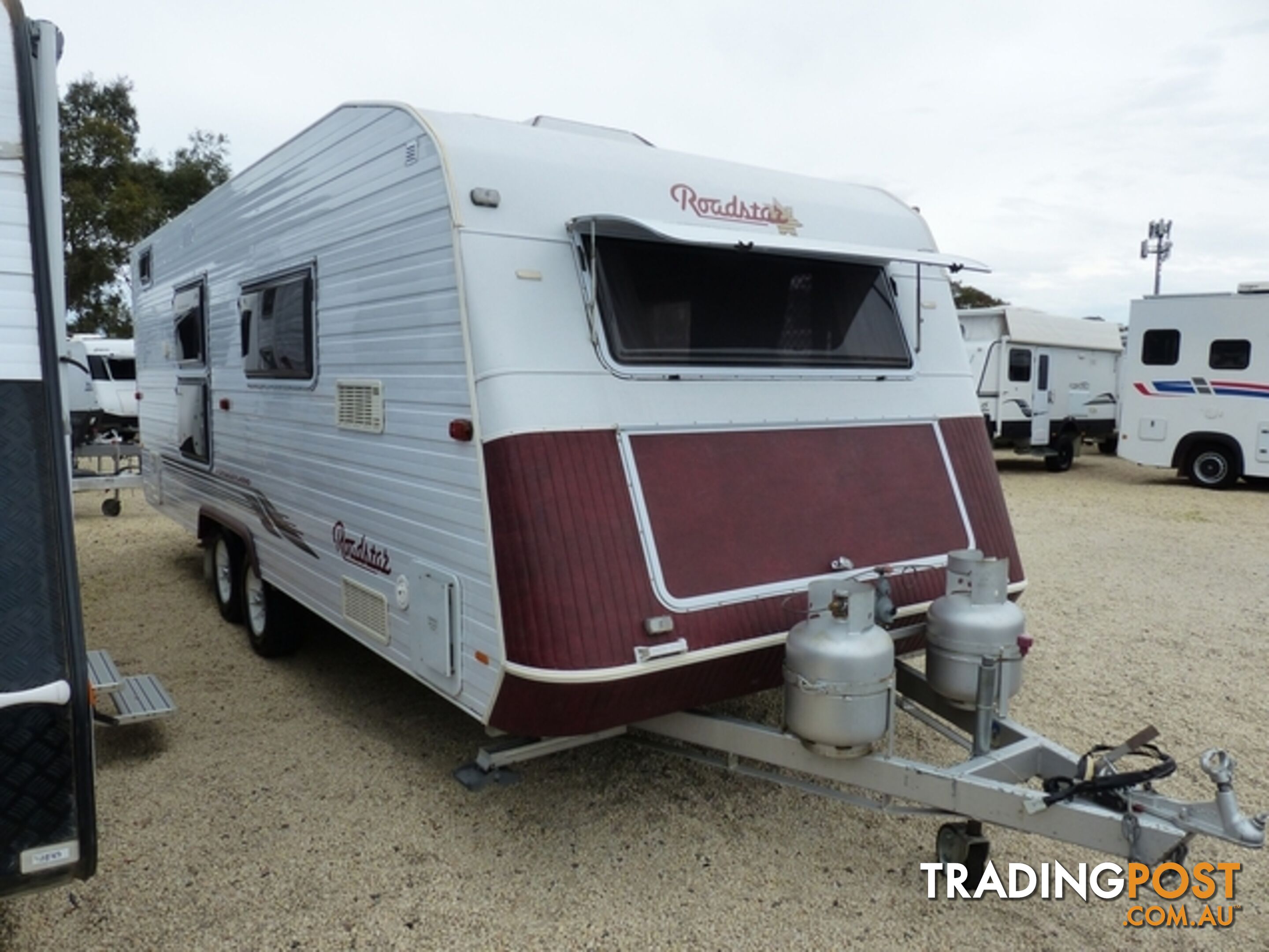 2003  ROADSTAR VOYAGER 3000   CARAVAN