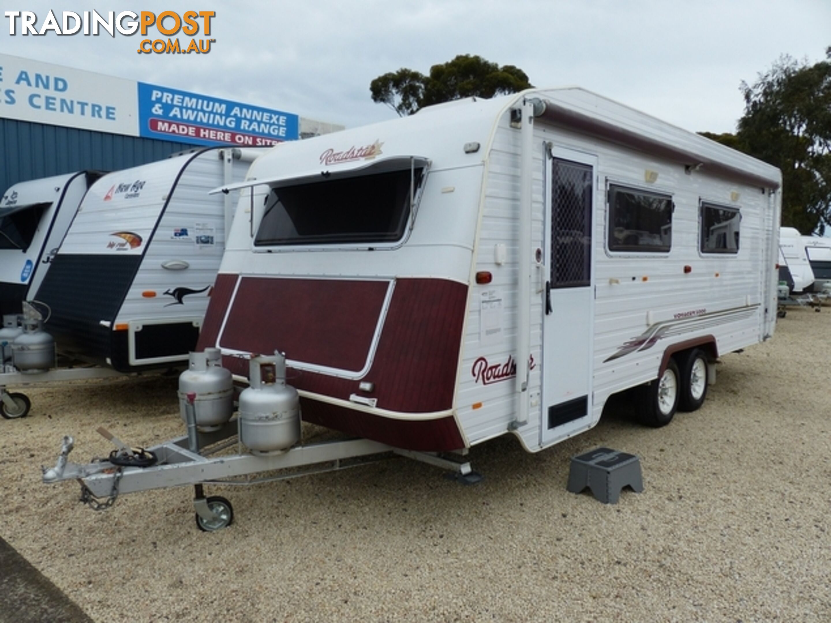 2003  ROADSTAR VOYAGER 3000   CARAVAN