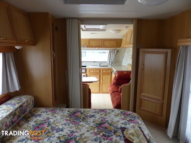 2003  ROADSTAR VOYAGER 3000   CARAVAN