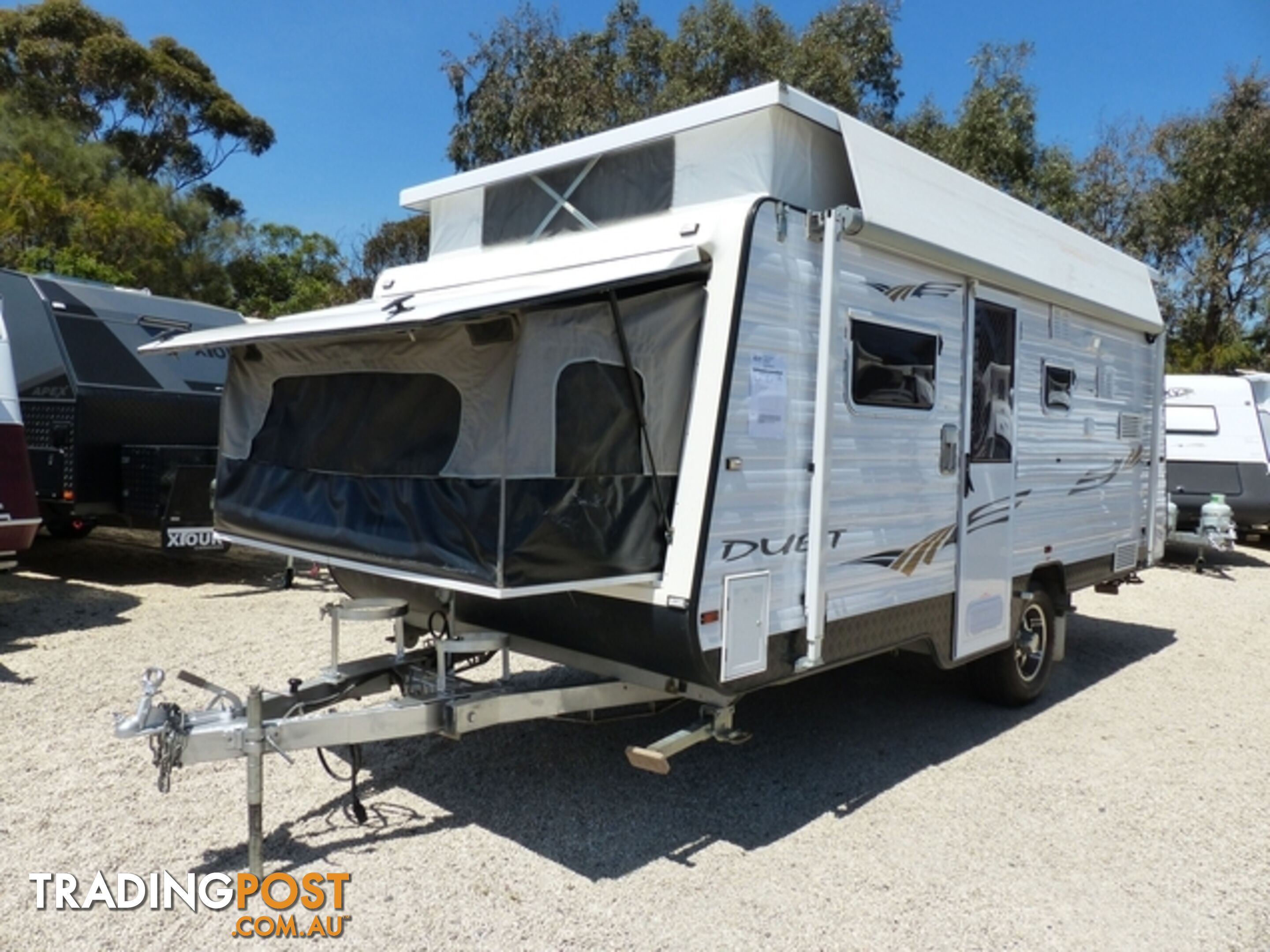 2010  PARAMOUNT DUET  16' EXPAND POP TOP