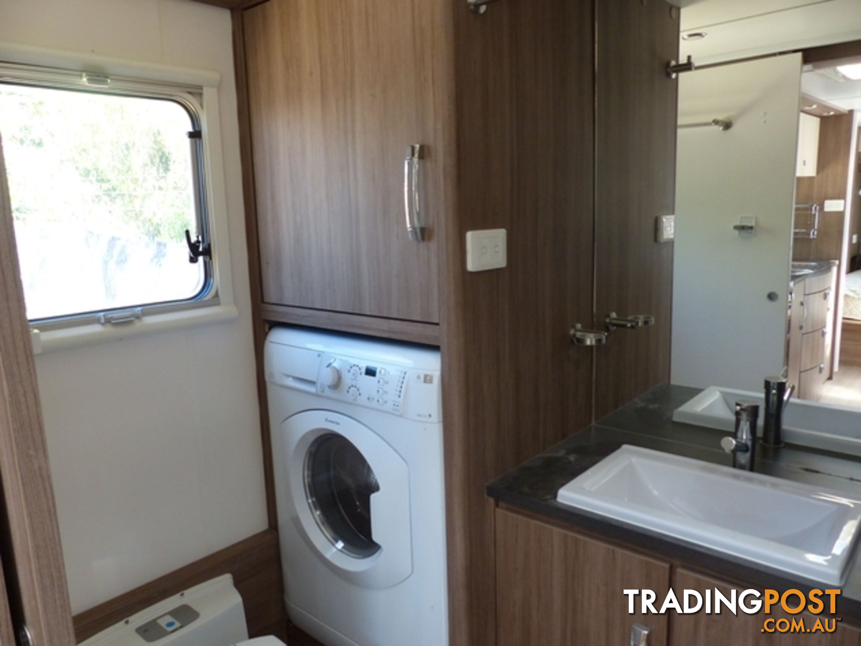 2014  JAYCO SILVERLINE  21.65-1 CARAVAN