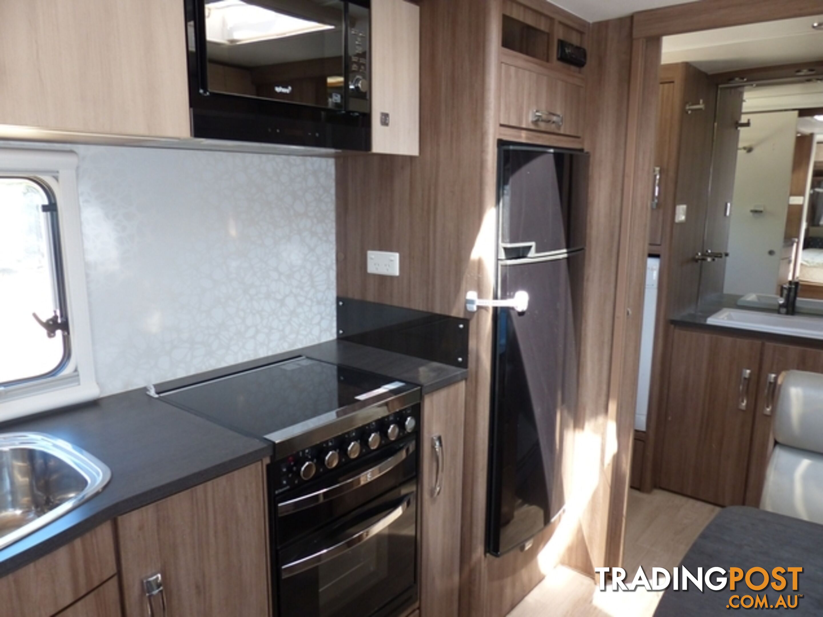 2014  JAYCO SILVERLINE  21.65-1 CARAVAN