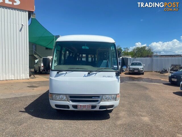 2014 Mitsubishi Fuso RWD People Mover with Wheel Chair Lift - photo 3 of 10