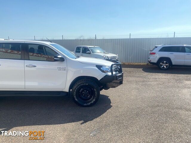 2017 Toyota Hilux SR (4X4) Ute Manual