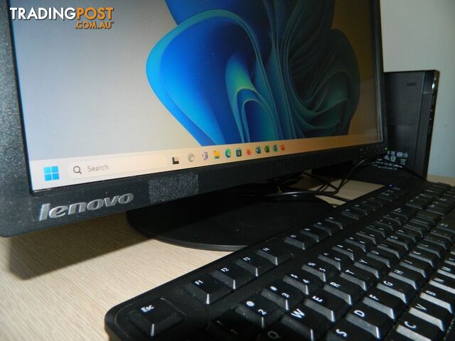 Lenovo ThinkCentre M73 Desktop-Core i5-4th Gen/8GB RAM/256GB SSD