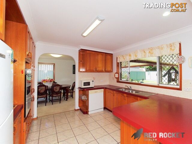 3 Evita ct Daisy Hill QLD 4127