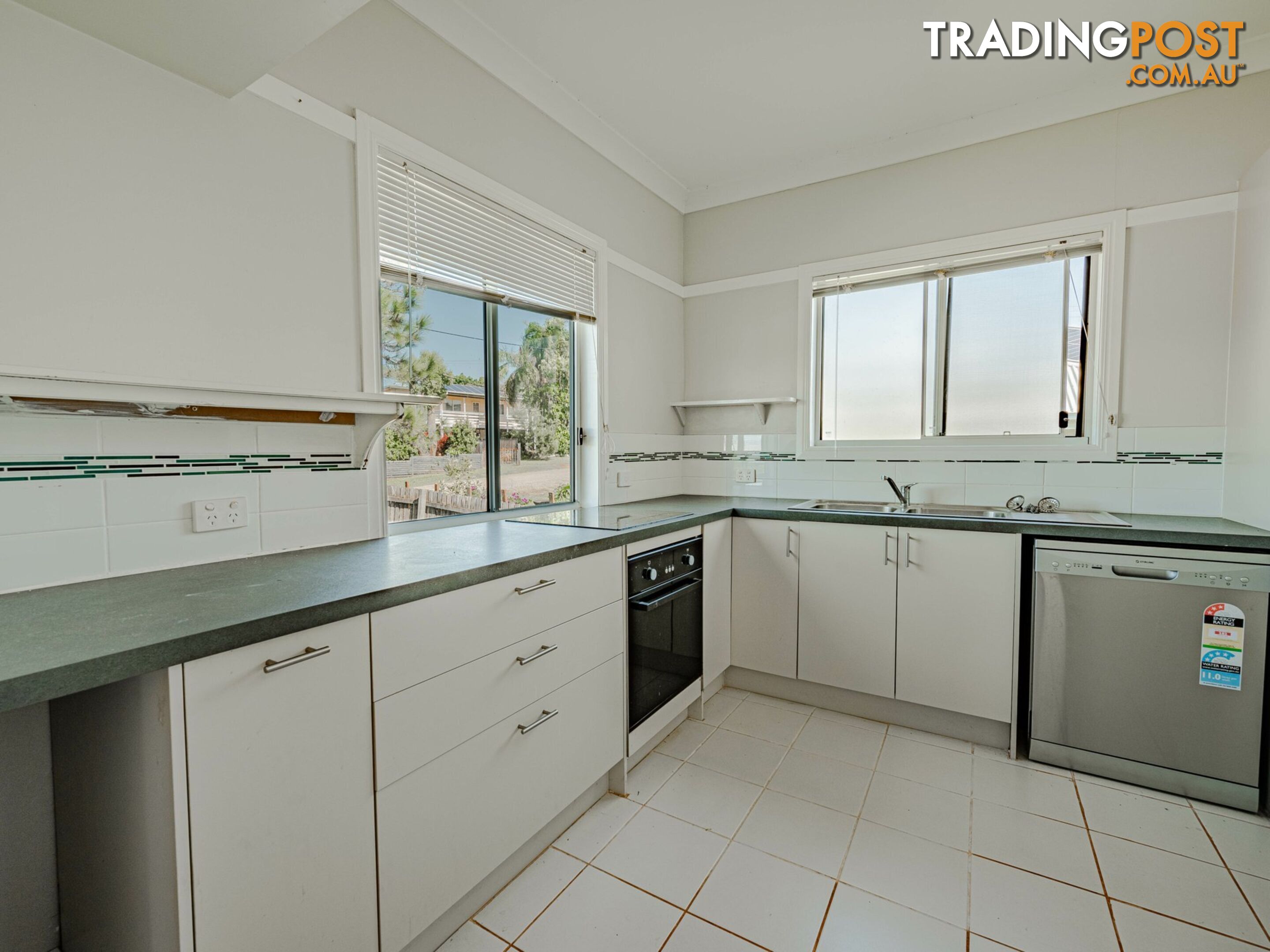 5 Pharlap Street RUSSELL ISLAND QLD 4184