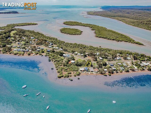 160 Canaipa Point Dve RUSSELL ISLAND QLD 4184