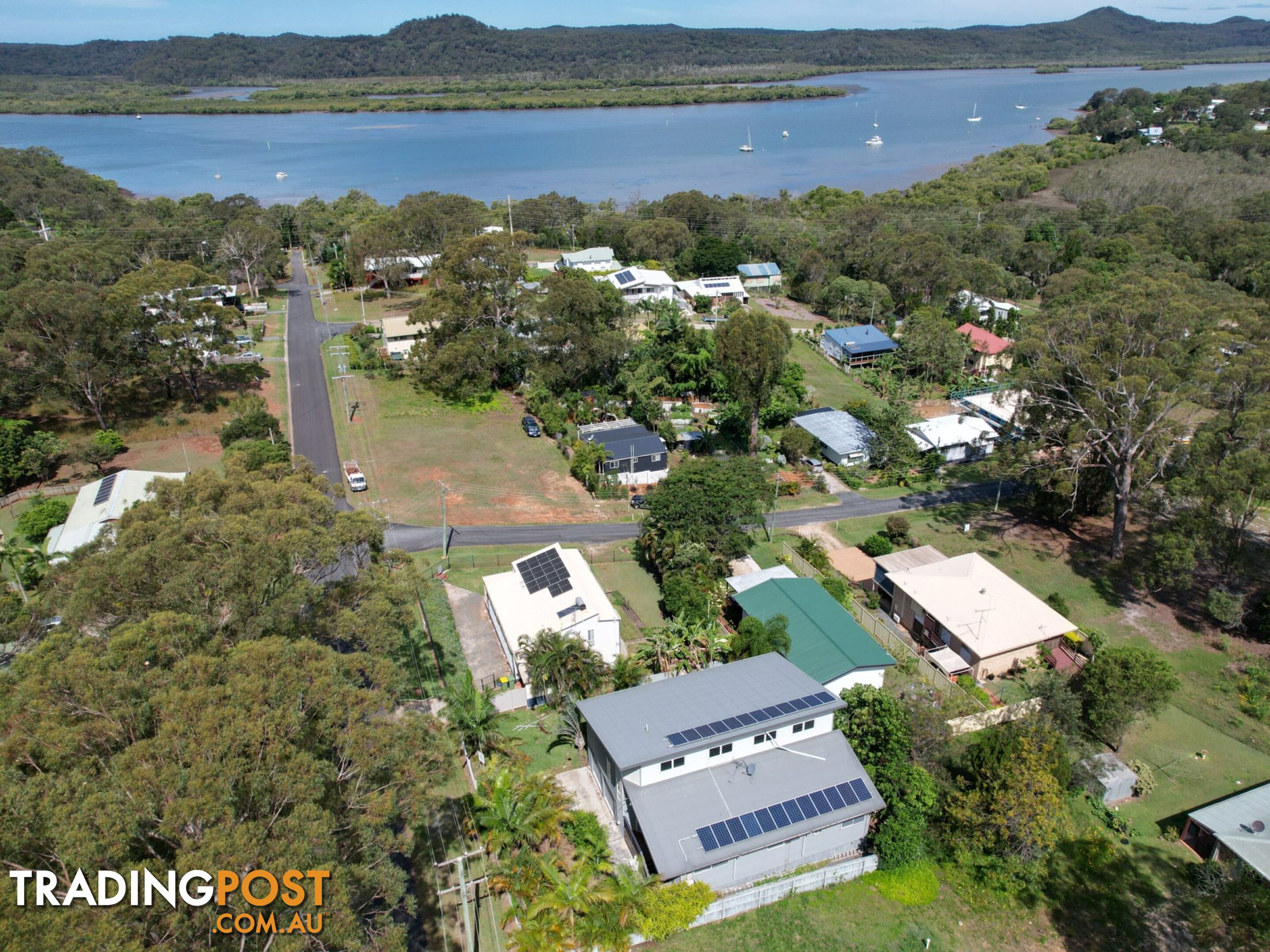 4 Cutter Street RUSSELL ISLAND QLD 4184