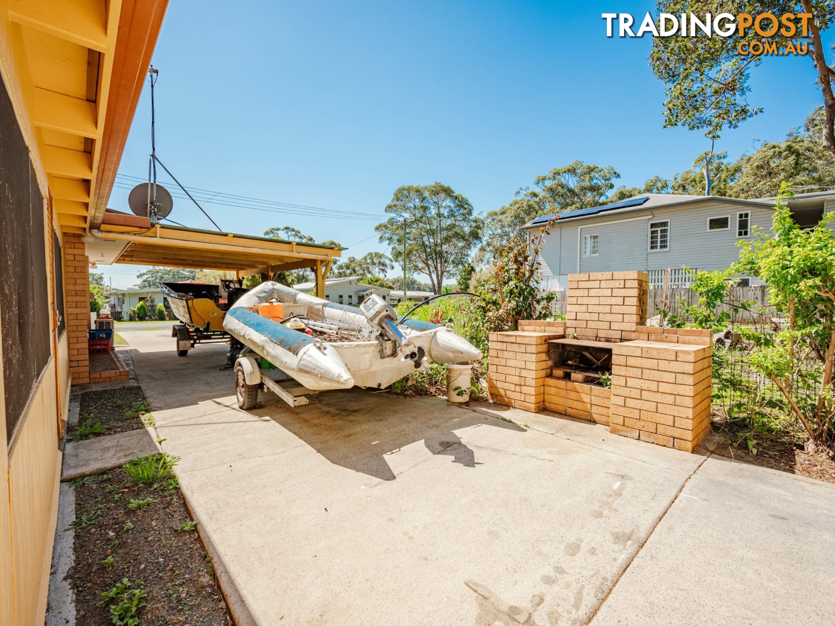 8 Pia Street RUSSELL ISLAND QLD 4184