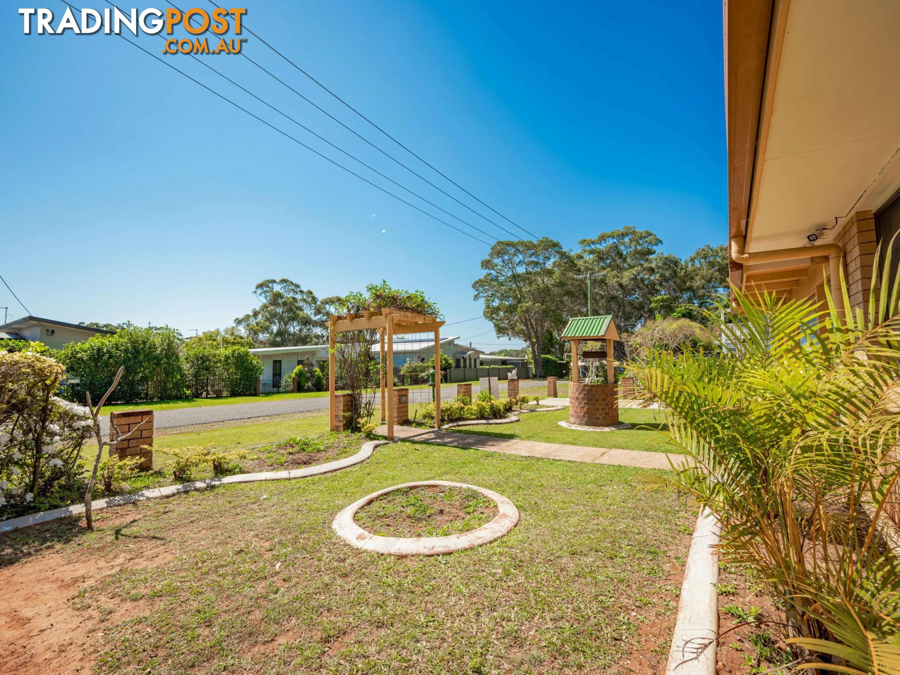 8 Pia Street RUSSELL ISLAND QLD 4184