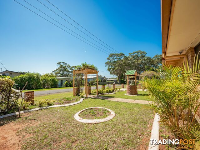 8 Pia Street RUSSELL ISLAND QLD 4184